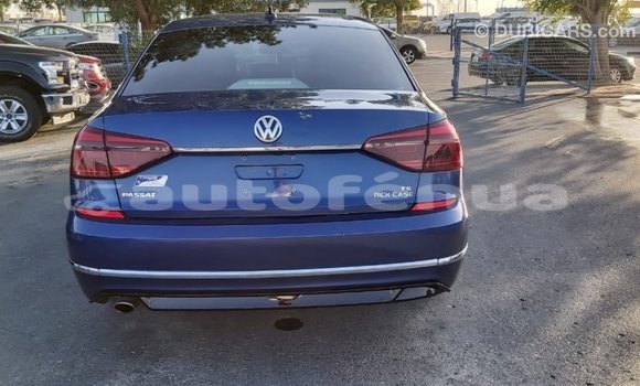 Acheter Import Voiture Volkswagen Passat Bleu à Import - Dubai, Marquesas Acheter Import Voiture Volkswagen Passat Bleu à Import - Dubai, Marquesas