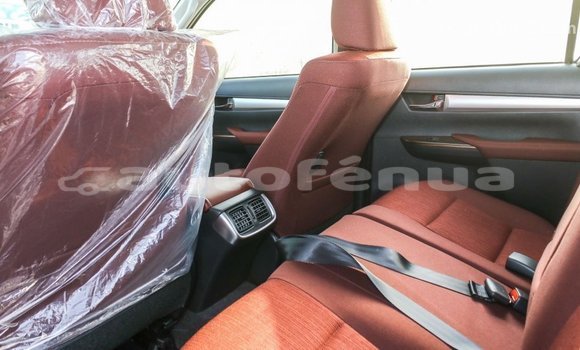 Acheter Import Voiture Toyota Hilux Blanc à Import - Dubai, Marquesas Acheter Import Voiture Toyota Hilux Blanc à Import - Dubai, Marquesas