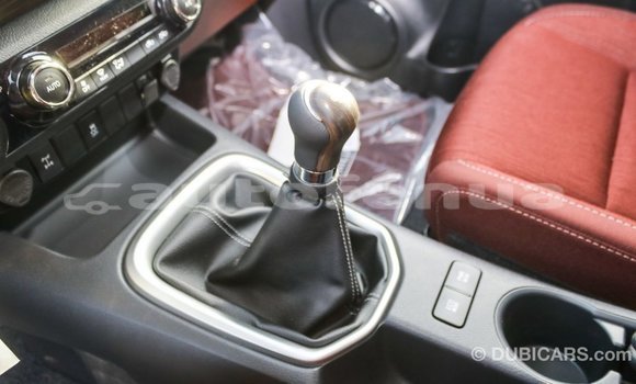 Acheter Import Voiture Toyota Hilux Blanc à Import - Dubai, Marquesas Acheter Import Voiture Toyota Hilux Blanc à Import - Dubai, Marquesas