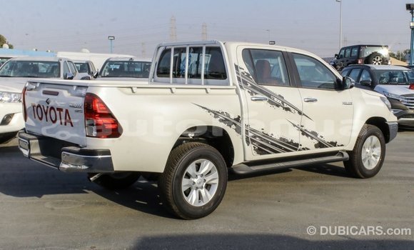 Acheter Import Voiture Toyota Hilux Blanc à Import - Dubai, Marquesas Acheter Import Voiture Toyota Hilux Blanc à Import - Dubai, Marquesas