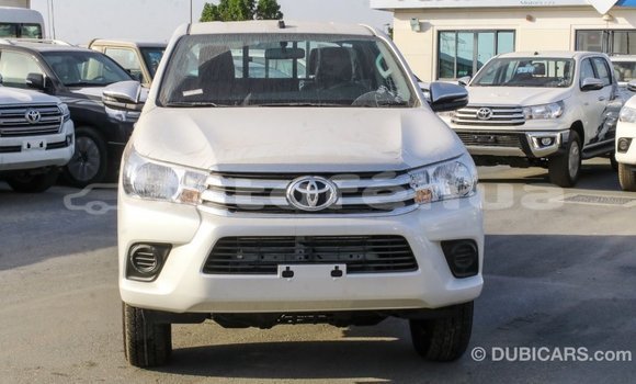 Acheter Import Voiture Toyota Hilux Blanc à Import - Dubai, Marquesas Acheter Import Voiture Toyota Hilux Blanc à Import - Dubai, Marquesas