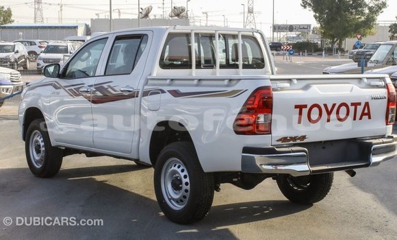 Acheter Import Voiture Toyota Hilux Blanc à Import - Dubai, Marquesas Acheter Import Voiture Toyota Hilux Blanc à Import - Dubai, Marquesas