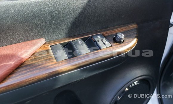 Acheter Import Voiture Toyota Hilux Blanc à Import - Dubai, Marquesas Acheter Import Voiture Toyota Hilux Blanc à Import - Dubai, Marquesas