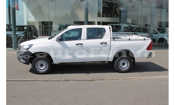 Buy Import Toyota Hilux White Car in Import - Dubai in Marquesas Buy Import Toyota Hilux White Car in Import - Dubai in Marquesas