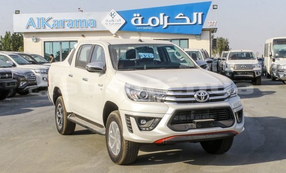 Acheter Import Voiture Toyota Hilux Blanc à Import - Dubai, Marquesas Acheter Import Voiture Toyota Hilux Blanc à Import - Dubai, Marquesas