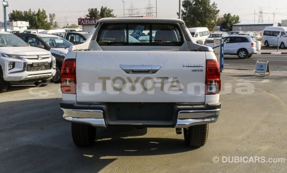 Acheter Import Voiture Toyota Hilux Blanc à Import - Dubai, Marquesas Acheter Import Voiture Toyota Hilux Blanc à Import - Dubai, Marquesas