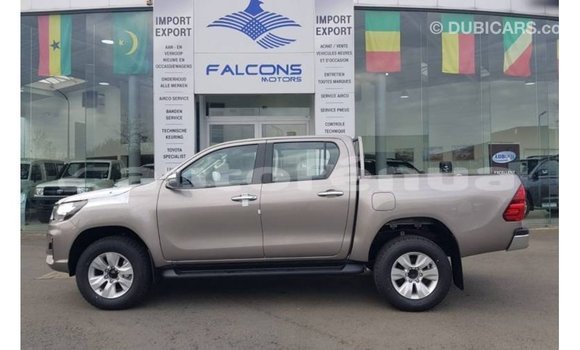 Buy Import Toyota Hilux Brown Car in Import - Dubai in Marquesas Buy Import Toyota Hilux Brown Car in Import - Dubai in Marquesas
