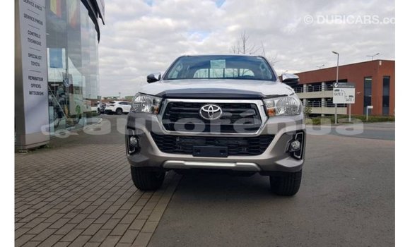 Buy Import Toyota Hilux Brown Car in Import - Dubai in Marquesas Buy Import Toyota Hilux Brown Car in Import - Dubai in Marquesas