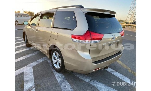 Acheter Import Voiture Toyota Sienna Autre à Import - Dubai, Marquesas Acheter Import Voiture Toyota Sienna Autre à Import - Dubai, Marquesas