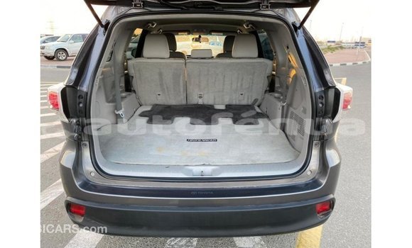 Acheter Import Voiture Toyota Highlander Autre à Import - Dubai, Marquesas Acheter Import Voiture Toyota Highlander Autre à Import - Dubai, Marquesas