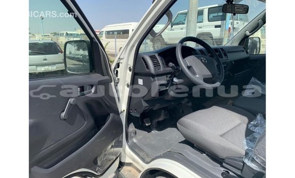 Buy Import Toyota Hiace White Car in Import - Dubai in Marquesas Buy Import Toyota Hiace White Car in Import - Dubai in Marquesas