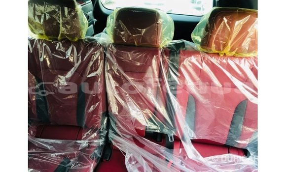 Acheter Import Voiture Lexus LX Blanc à Import - Dubai, Marquesas Acheter Import Voiture Lexus LX Blanc à Import - Dubai, Marquesas