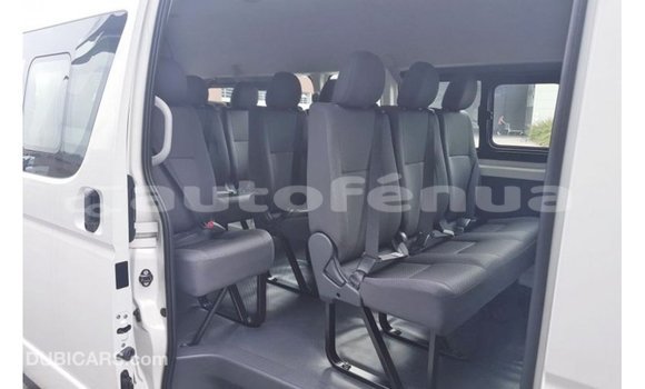 Buy Import Toyota Hiace White Car in Import - Dubai in Marquesas Buy Import Toyota Hiace White Car in Import - Dubai in Marquesas