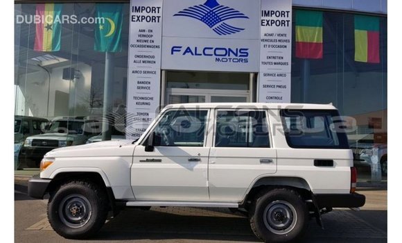 Buy Import Toyota Land Cruiser White Car in Import - Dubai in Marquesas Buy Import Toyota Land Cruiser White Car in Import - Dubai in Marquesas