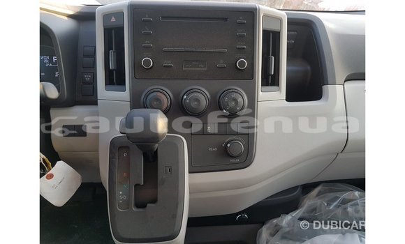 Acheter Import Voiture Toyota Hiace Blanc à Import - Dubai, Marquesas Acheter Import Voiture Toyota Hiace Blanc à Import - Dubai, Marquesas