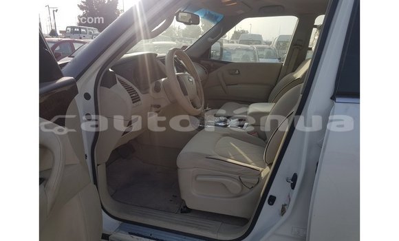 Acheter Import Voiture Nissan Patrol Blanc à Import - Dubai, Marquesas Acheter Import Voiture Nissan Patrol Blanc à Import - Dubai, Marquesas