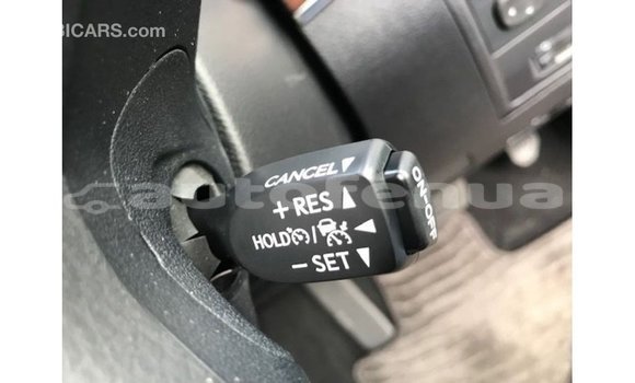 Acheter Import Voiture Toyota Land Cruiser Blanc à Import - Dubai, Marquesas Acheter Import Voiture Toyota Land Cruiser Blanc à Import - Dubai, Marquesas