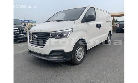 Buy Import Hyundai Cargo White Car in Import - Dubai in Marquesas Buy Import Hyundai Cargo White Car in Import - Dubai in Marquesas