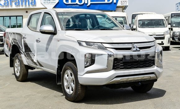 Acheter Import Voiture Mitsubishi L200 Blanc à Import - Dubai, Marquesas Acheter Import Voiture Mitsubishi L200 Blanc à Import - Dubai, Marquesas