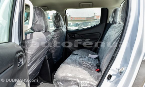 Acheter Import Voiture Mitsubishi L200 Blanc à Import - Dubai, Marquesas Acheter Import Voiture Mitsubishi L200 Blanc à Import - Dubai, Marquesas