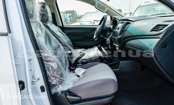 Acheter Import Voiture Mitsubishi L200 Blanc à Import - Dubai, Marquesas Acheter Import Voiture Mitsubishi L200 Blanc à Import - Dubai, Marquesas