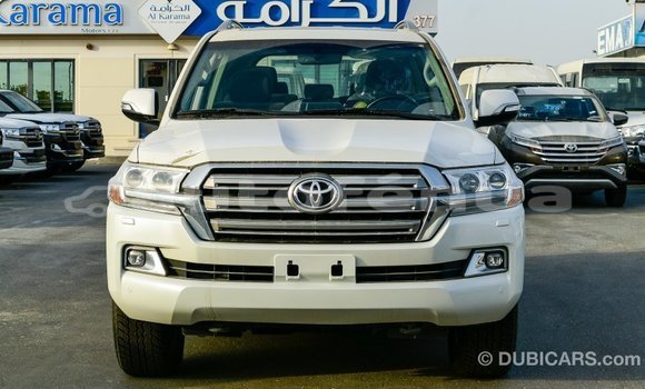 Acheter Import Voiture Toyota Land Cruiser Blanc à Import - Dubai, Marquesas Acheter Import Voiture Toyota Land Cruiser Blanc à Import - Dubai, Marquesas