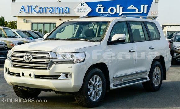 Acheter Import Voiture Toyota Land Cruiser Blanc à Import - Dubai, Marquesas Acheter Import Voiture Toyota Land Cruiser Blanc à Import - Dubai, Marquesas
