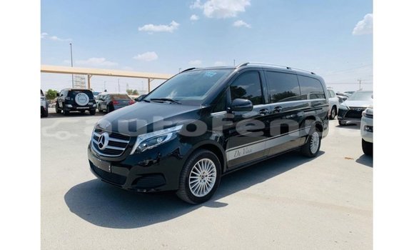 Medium with watermark mercedes benz 250 marquesas import dubai 3449