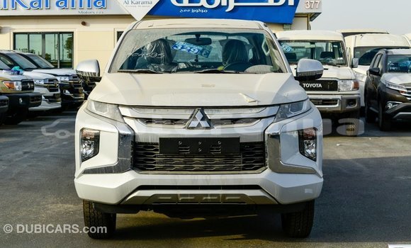 Acheter Import Voiture Mitsubishi L200 Blanc à Import - Dubai, Marquesas Acheter Import Voiture Mitsubishi L200 Blanc à Import - Dubai, Marquesas