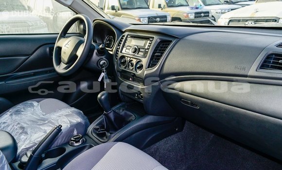 Acheter Import Voiture Mitsubishi L200 Blanc à Import - Dubai, Marquesas Acheter Import Voiture Mitsubishi L200 Blanc à Import - Dubai, Marquesas