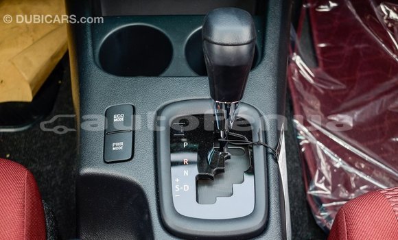 Acheter Import Voiture Toyota Hilux Blanc à Import - Dubai, Marquesas Acheter Import Voiture Toyota Hilux Blanc à Import - Dubai, Marquesas