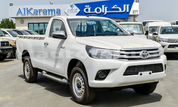 Acheter Import Voiture Toyota Hilux Blanc à Import - Dubai, Marquesas Acheter Import Voiture Toyota Hilux Blanc à Import - Dubai, Marquesas