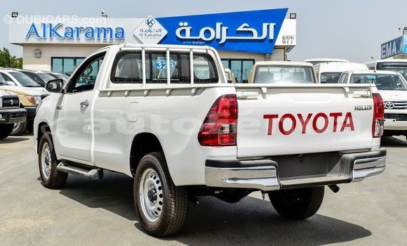 Acheter Import Voiture Toyota Hilux Blanc à Import - Dubai, Marquesas Acheter Import Voiture Toyota Hilux Blanc à Import - Dubai, Marquesas