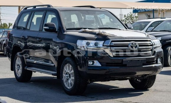 Acheter Import Voiture Toyota Land Cruiser Noir à Import - Dubai, Marquesas Acheter Import Voiture Toyota Land Cruiser Noir à Import - Dubai, Marquesas