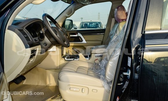 Acheter Import Voiture Toyota Land Cruiser Noir à Import - Dubai, Marquesas Acheter Import Voiture Toyota Land Cruiser Noir à Import - Dubai, Marquesas