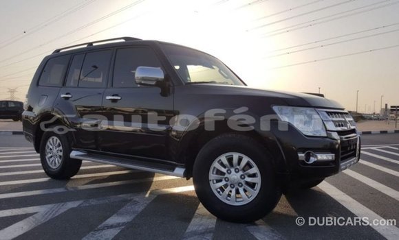 Acheter Import Voiture Mitsubishi Pajero Noir à Import - Dubai, Marquesas Acheter Import Voiture Mitsubishi Pajero Noir à Import - Dubai, Marquesas