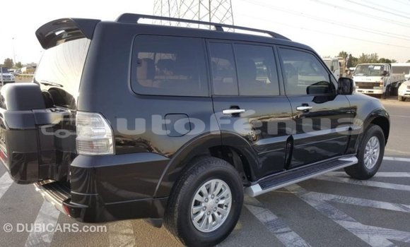 Acheter Import Voiture Mitsubishi Pajero Noir à Import - Dubai, Marquesas Acheter Import Voiture Mitsubishi Pajero Noir à Import - Dubai, Marquesas
