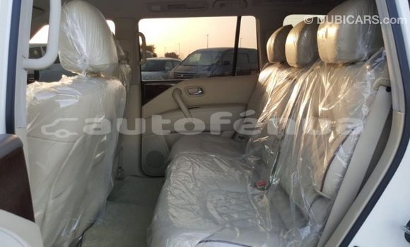 Acheter Import Voiture Nissan Patrol Blanc à Import - Dubai, Marquesas Acheter Import Voiture Nissan Patrol Blanc à Import - Dubai, Marquesas