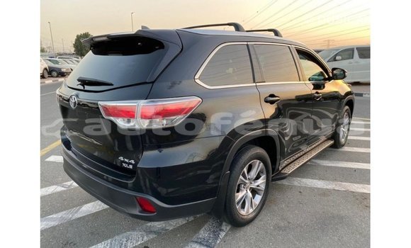 Acheter Import Voiture Toyota Highlander Noir à Import - Dubai, Marquesas Acheter Import Voiture Toyota Highlander Noir à Import - Dubai, Marquesas