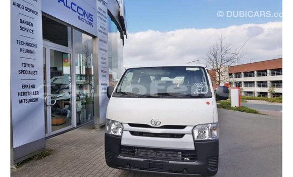 Buy Import Toyota Hiace White Car in Import - Dubai in Marquesas Buy Import Toyota Hiace White Car in Import - Dubai in Marquesas