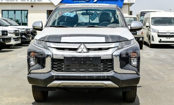 Acheter Import Voiture Mitsubishi L200 Noir à Import - Dubai, Marquesas Acheter Import Voiture Mitsubishi L200 Noir à Import - Dubai, Marquesas