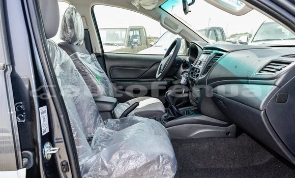 Acheter Import Voiture Mitsubishi L200 Noir à Import - Dubai, Marquesas Acheter Import Voiture Mitsubishi L200 Noir à Import - Dubai, Marquesas