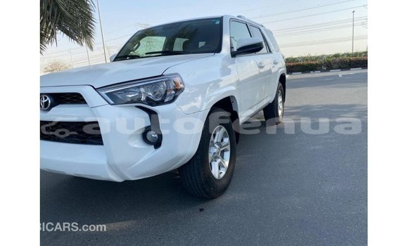 Acheter Import Voiture Toyota 4Runner Blanc à Import - Dubai, Marquesas Acheter Import Voiture Toyota 4Runner Blanc à Import - Dubai, Marquesas