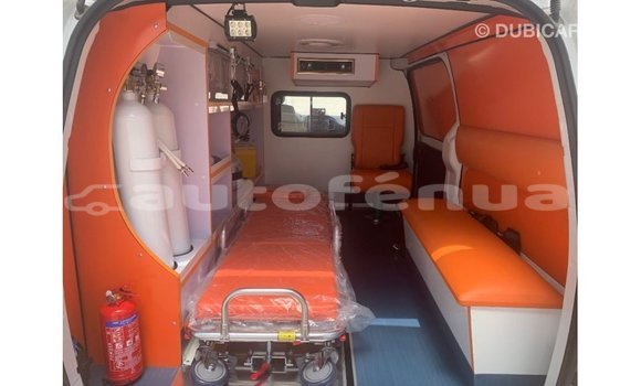 Buy Import Hyundai Chorus White Truck in Import - Dubai in Marquesas Buy Import Hyundai Chorus White Truck in Import - Dubai in Marquesas