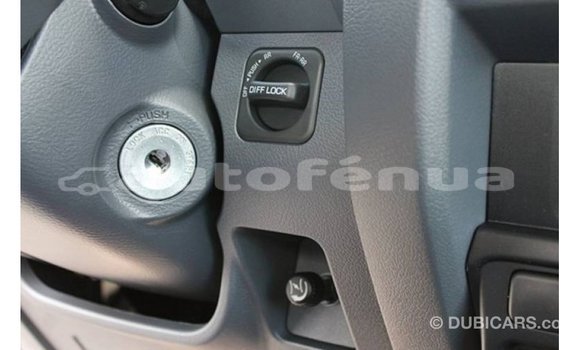 Buy Import Toyota Land Cruiser White Car in Import - Dubai in Marquesas Buy Import Toyota Land Cruiser White Car in Import - Dubai in Marquesas