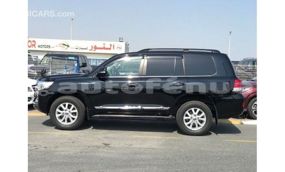 Buy Import Toyota Land Cruiser Black Car in Import - Dubai in Marquesas Buy Import Toyota Land Cruiser Black Car in Import - Dubai in Marquesas