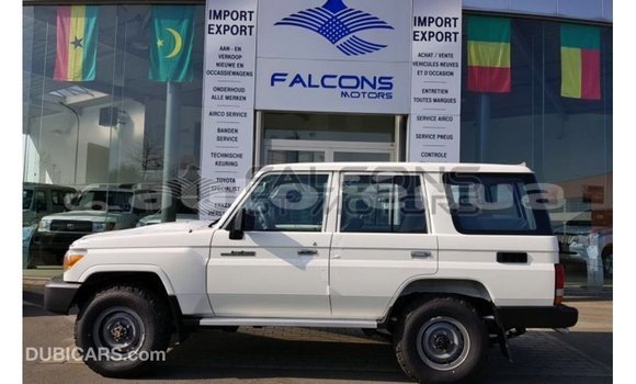Buy Import Toyota Land Cruiser White Car in Import - Dubai in Marquesas Buy Import Toyota Land Cruiser White Car in Import - Dubai in Marquesas