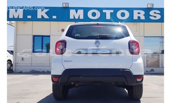 Buy Import Renault 19 White Car in Import - Dubai in Marquesas Buy Import Renault 19 White Car in Import - Dubai in Marquesas