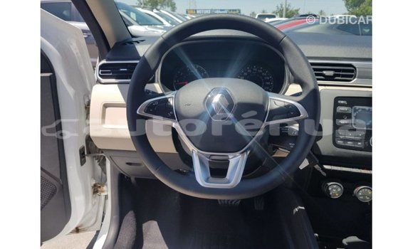 Buy Import Renault 19 White Car in Import - Dubai in Marquesas Buy Import Renault 19 White Car in Import - Dubai in Marquesas