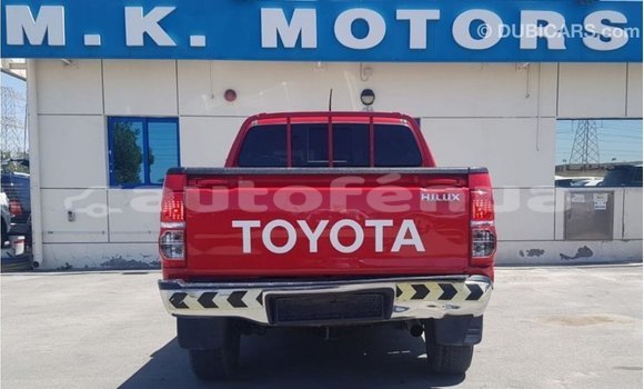 Acheter Import Voiture Toyota Hilux Rouge à Import - Dubai, Marquesas Acheter Import Voiture Toyota Hilux Rouge à Import - Dubai, Marquesas